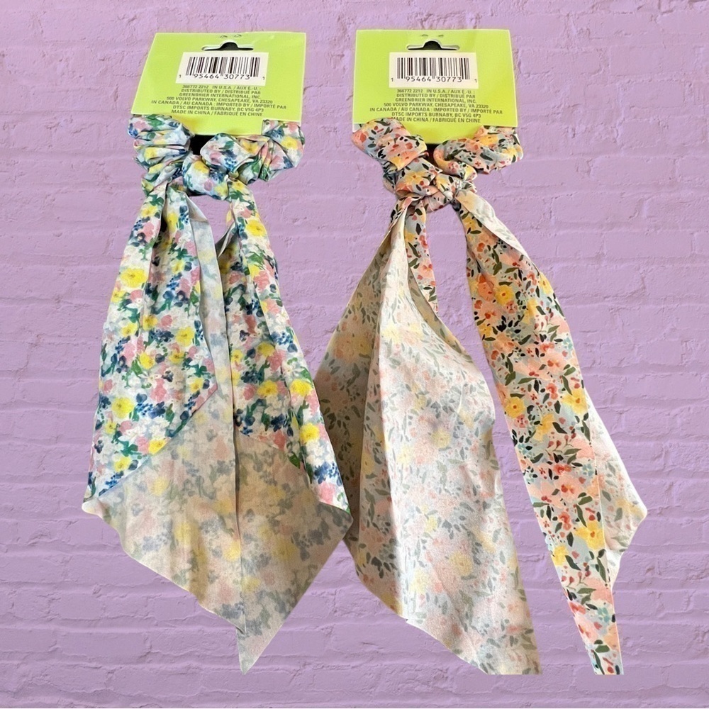 Set of 2 Floral Print Scarf Scrunchies, NWT - Picture 6 of 6